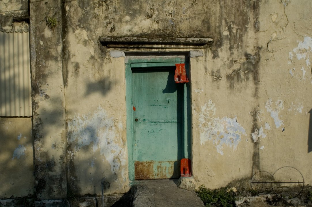 MWC009937