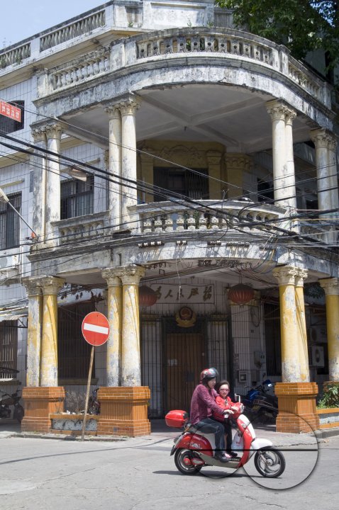 CHINA Views of the old quarter in Guangzhou, Guangdong province, with traditional Cantonese architecture.