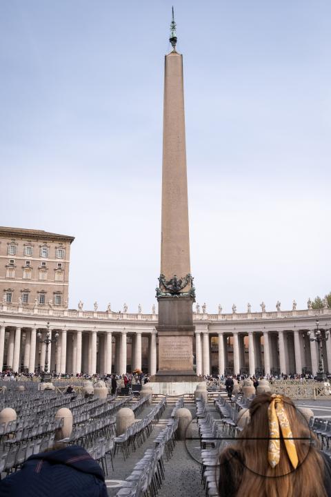 MWC048928