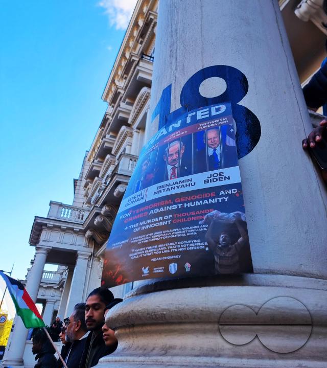 Over 300,000 Pro-Palestinians marched from Hyde Park to the USA embassy in London, on the afternoon of 11th November 2023, protesting against the war and urging an immediateÂ ceasefire