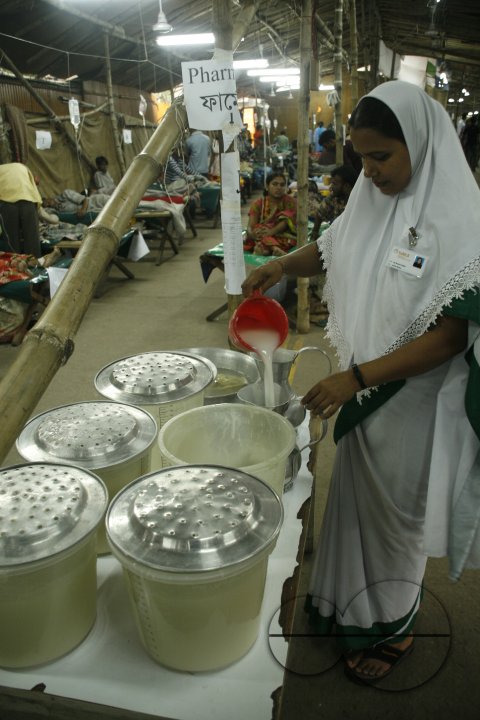 MWC07977