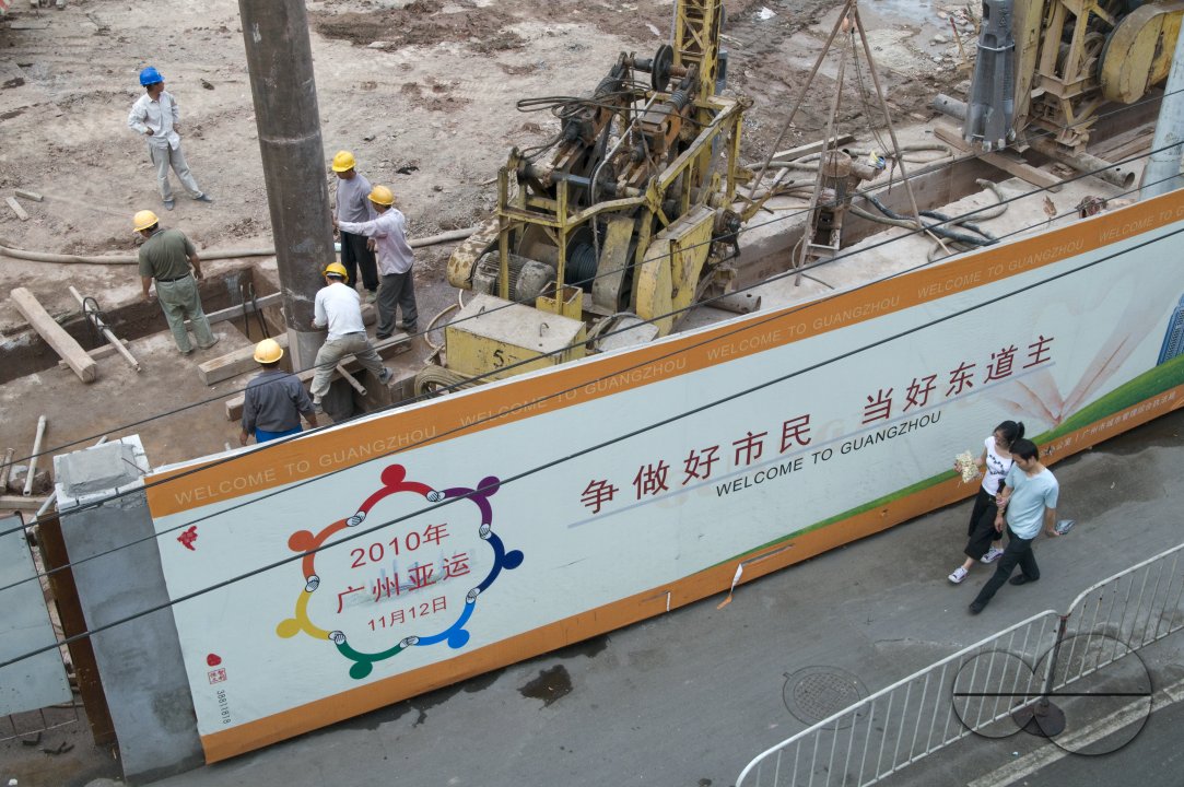 CHINA Migrant workers from the countryside working in construction in Guangzhou, Guangdong province.