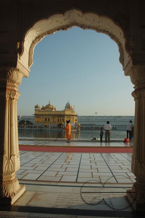 MWC059484