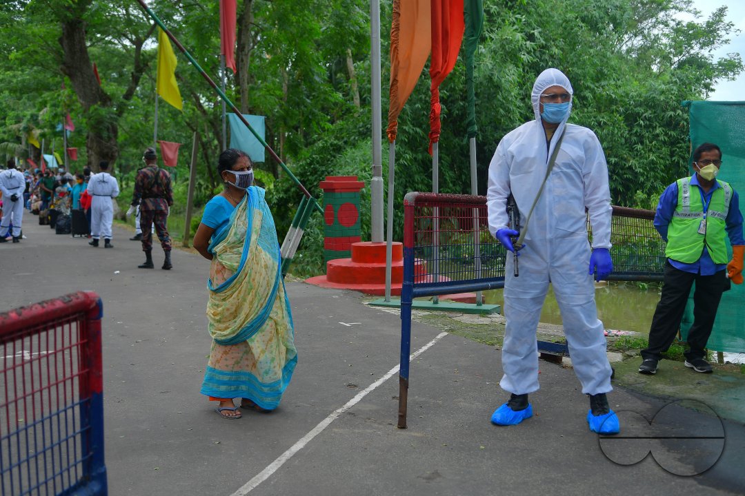 Stranded People Entering India, From Bangladesh