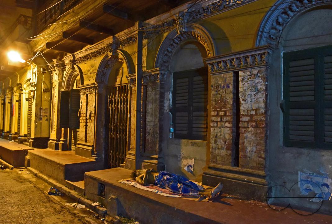 MWC044013