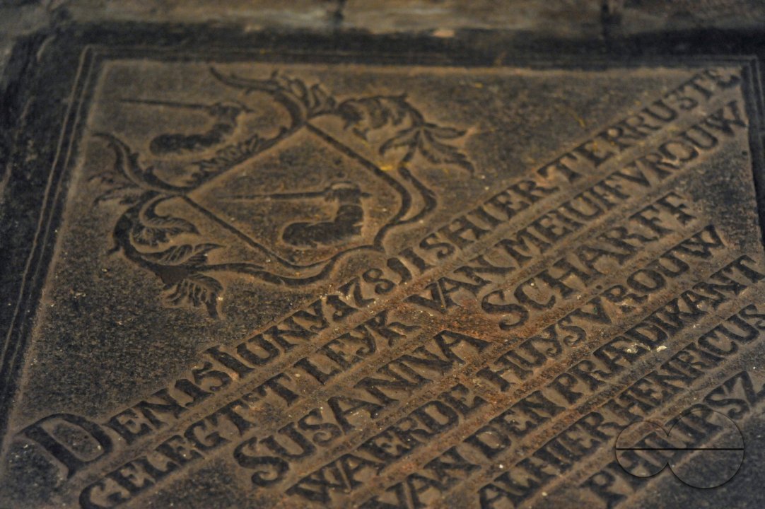 MWC024414
