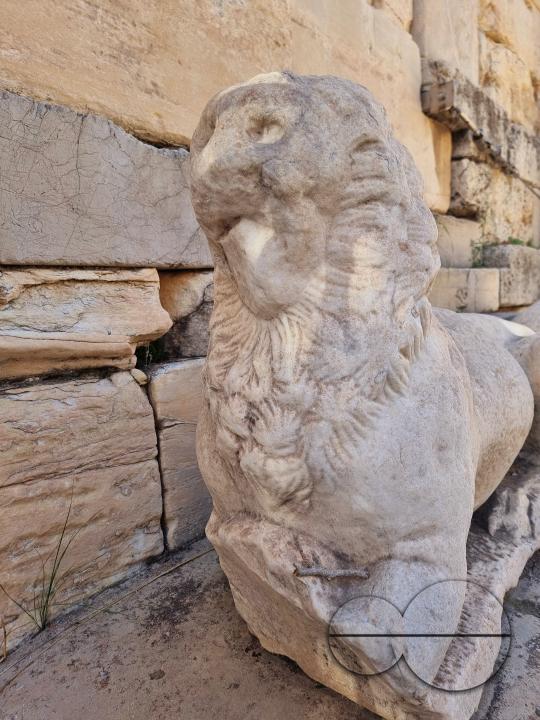 Remains of artefacts from the medieval period in Athens Museum