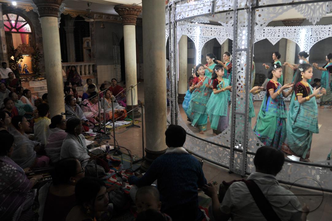 The manipuri community dancing with their traditional dresses