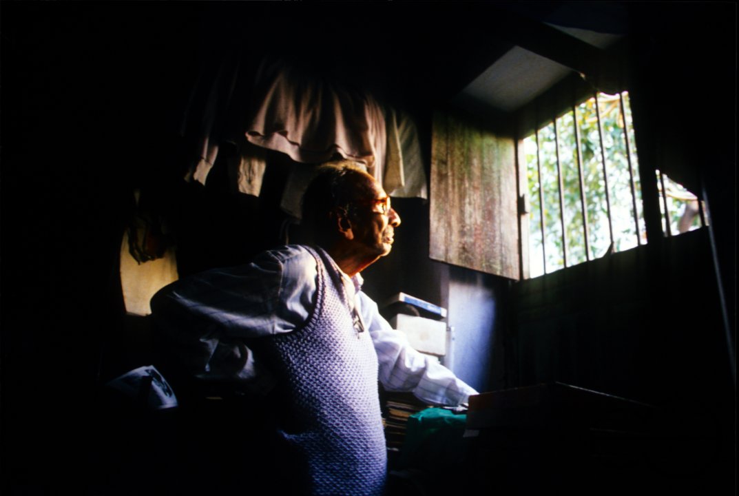 MWC009645
