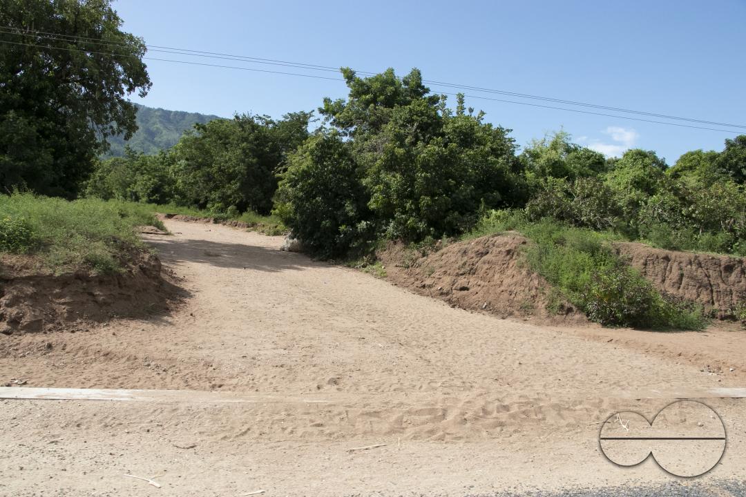 MWC045721