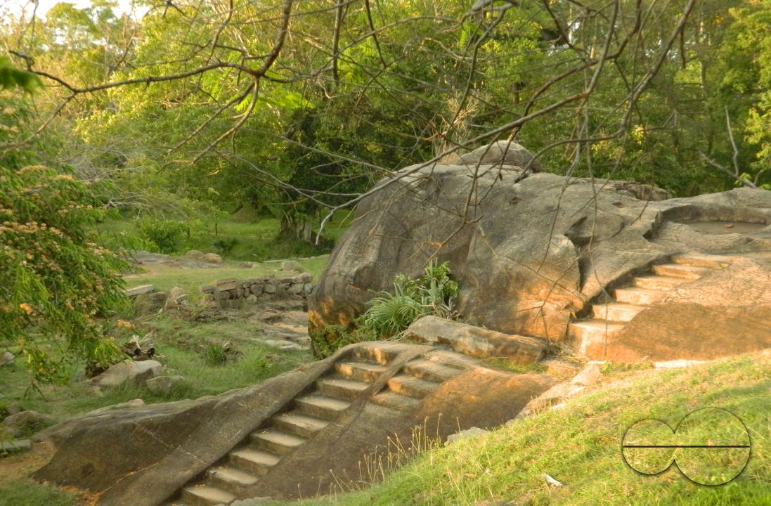 MWC052736