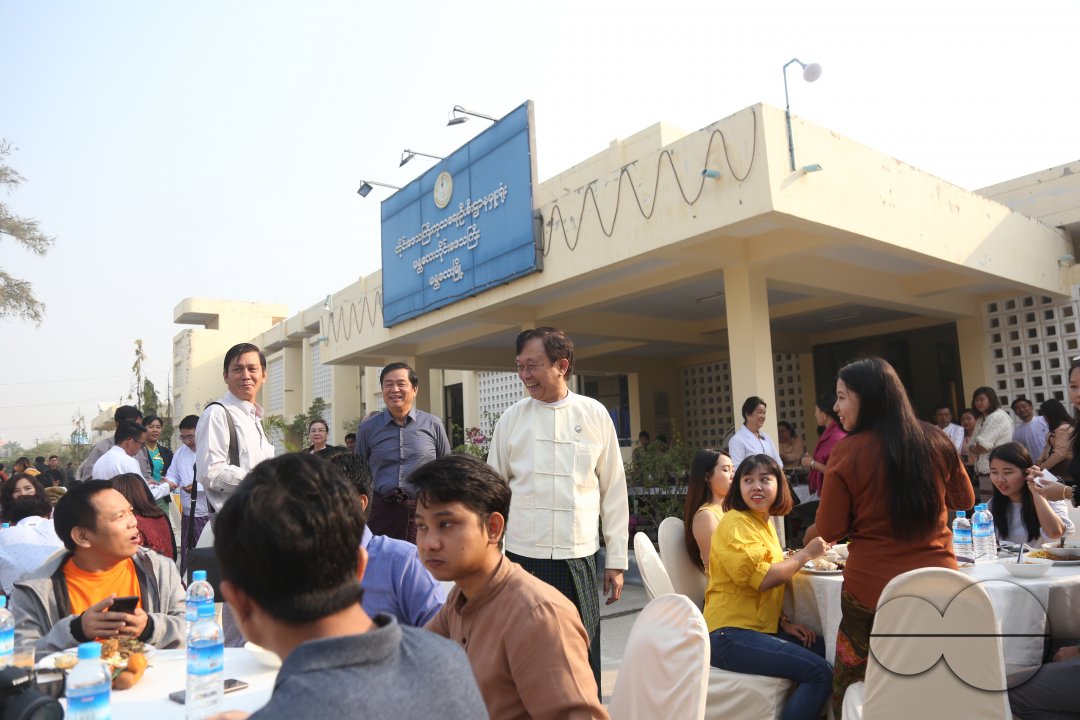 MWC029155