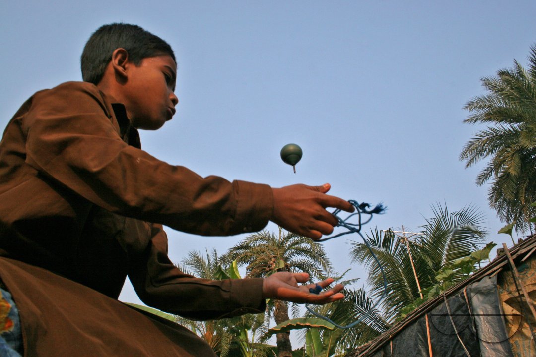 Spin a top