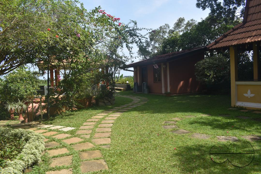 MWC049167