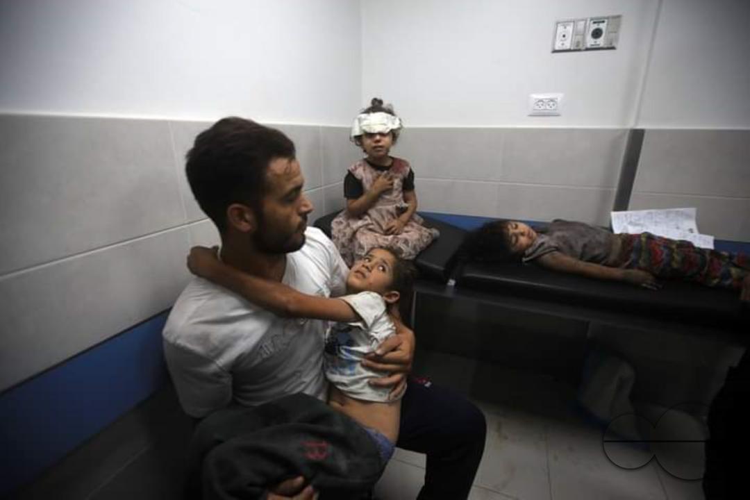 A number of injuries as the Israeli army targeted the Tal Al-Hawa area, west of Azza city