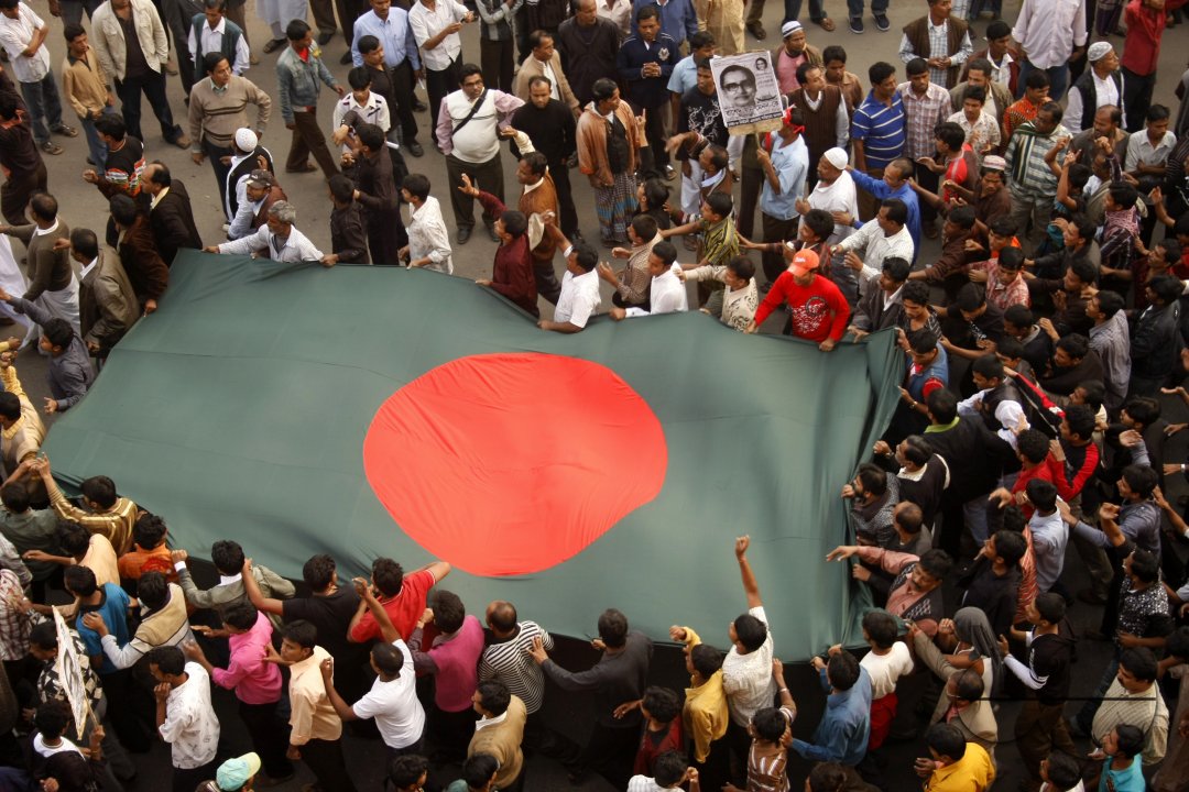 Old Dhaka celebrates Shakhrine