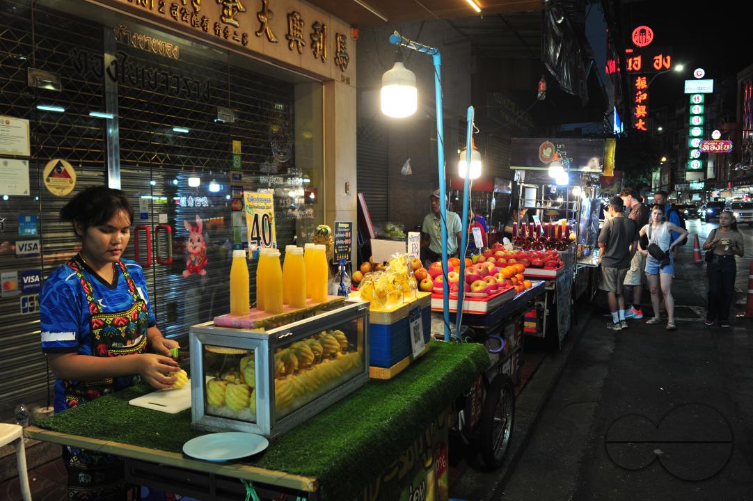 Chinatown in Bangkok is one of the largest Chinatowns in the world, and is renowned for its incredible shopping and tantalizing cuisine
