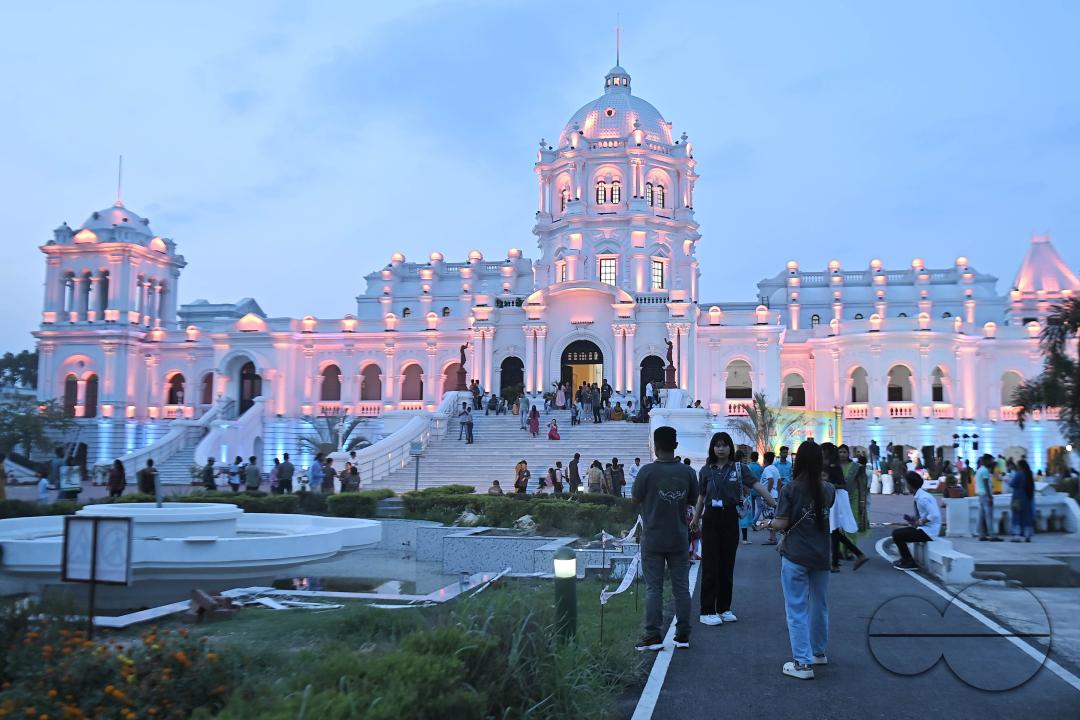 MWC055168