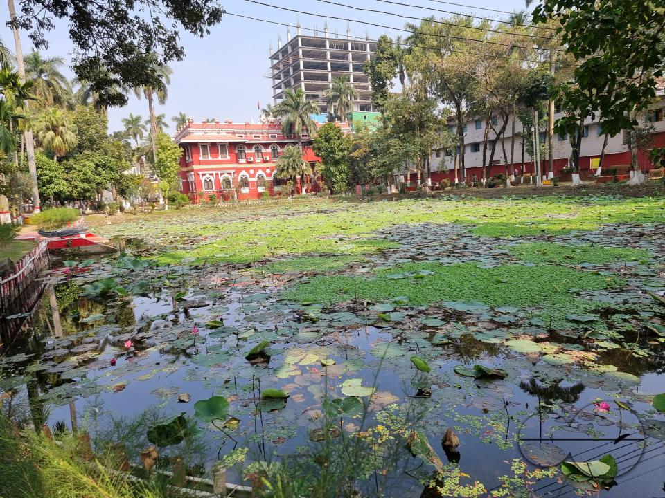 MWC045342
