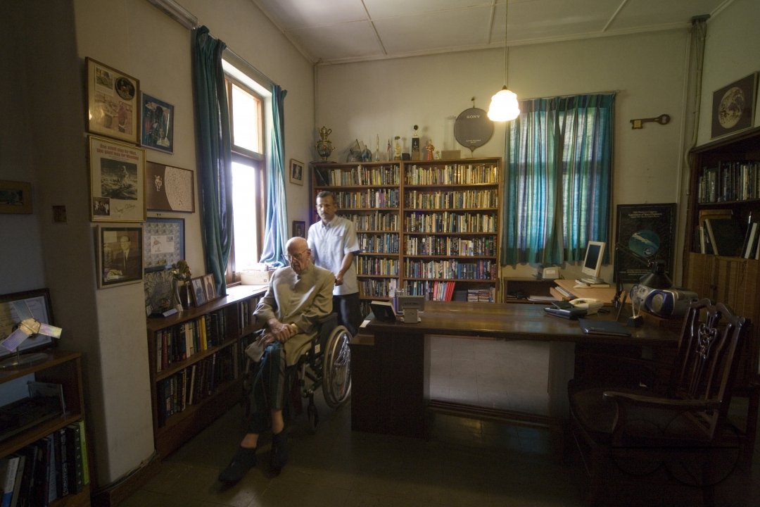 MWC009618