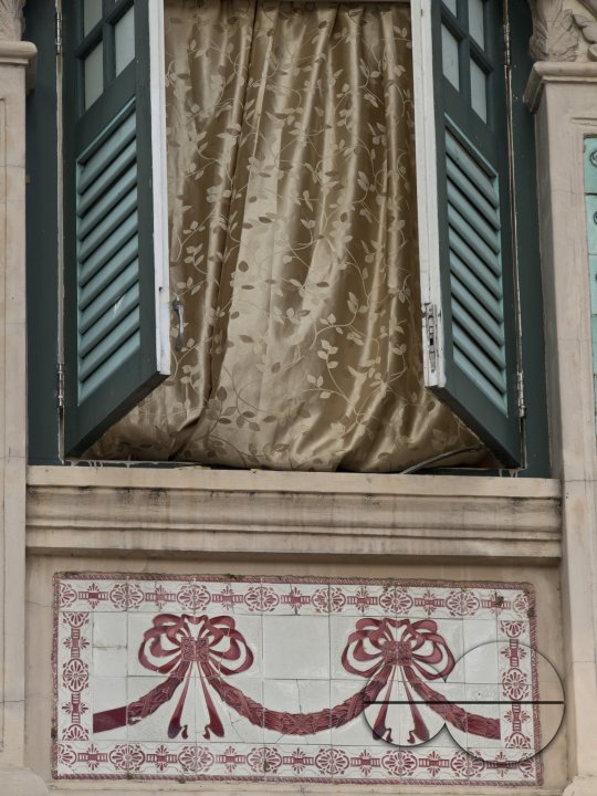 MWC026969