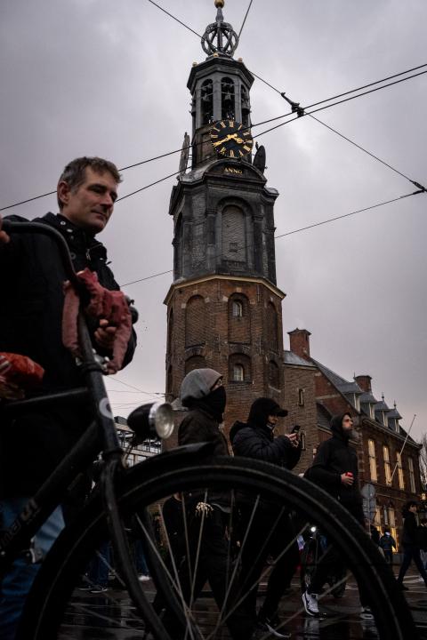 MWC045036
