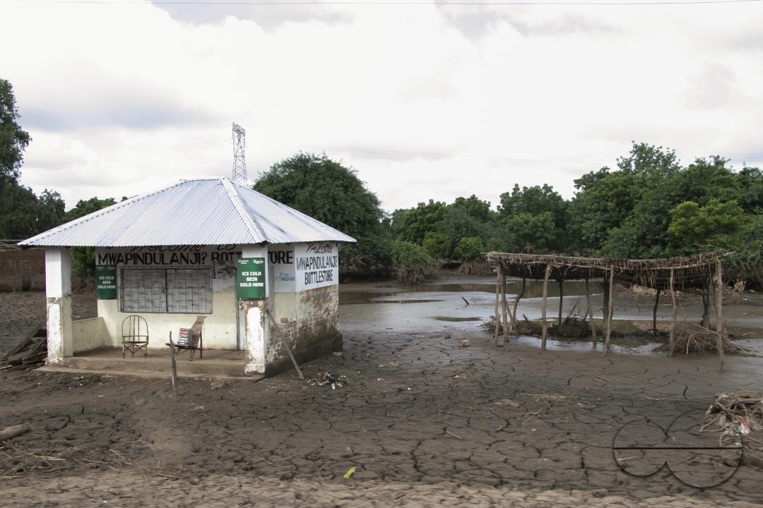 MWC045731
