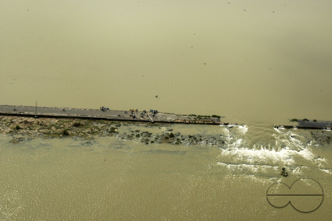 MWC003715