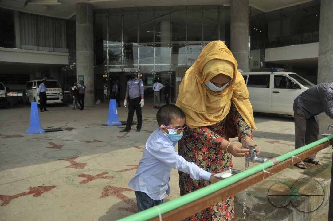 Capture the Coronavirus (COVID-19)