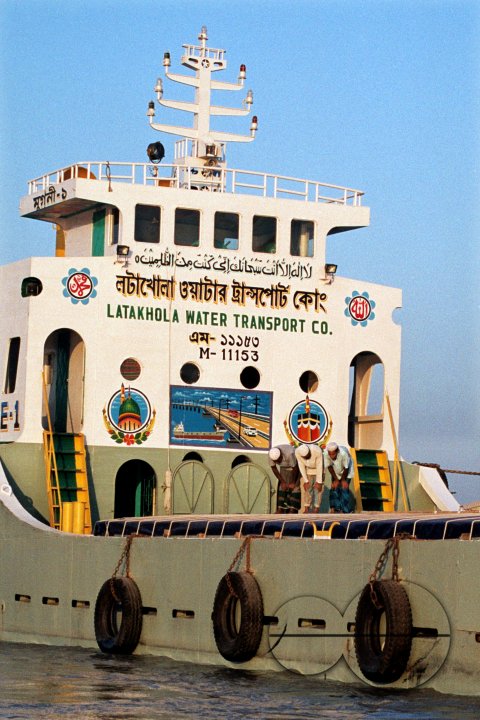 MWC019310