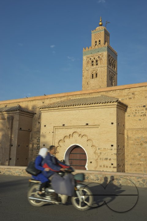 MWC033034