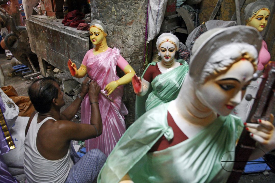 Idol makers are busy to preparing Durga