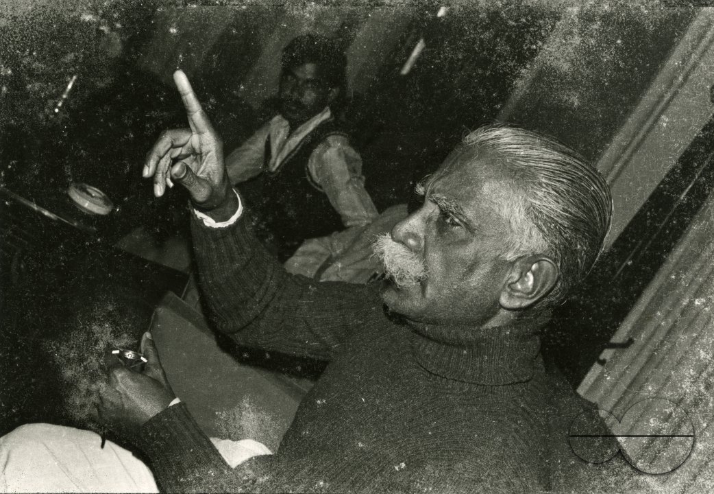 MWC009594