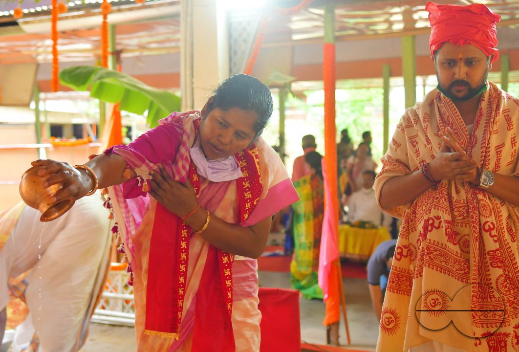 Mp (Member Of Loksabha) Pratima Bhowmik Doinh Yagya For Covid-19