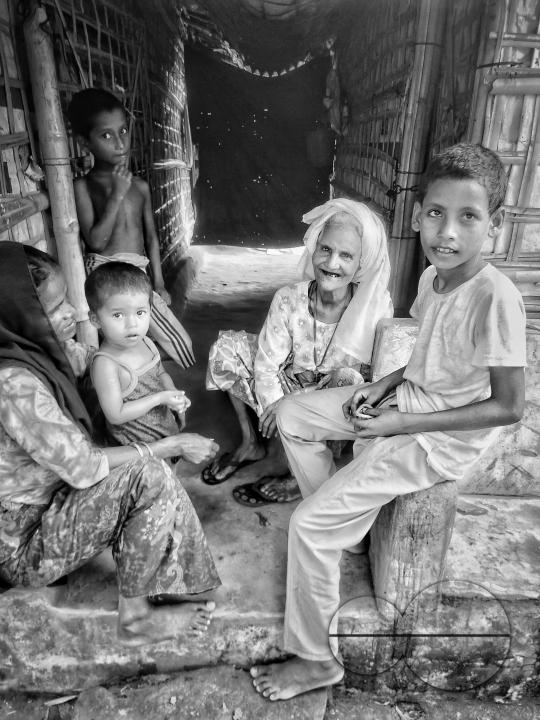 The Rohingya are a Muslim ethnic minority group who have lived for centuries in predominantly Buddhist Myanmar and are not recognized as an official ethnic group and have been denied citizenship, making them the worldâs largest stateless population