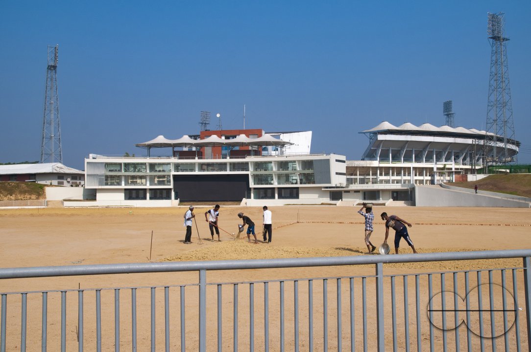 MWC035671