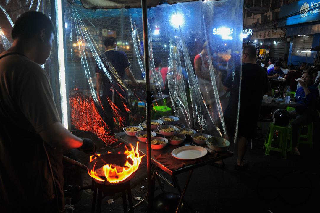 Chinatown in Bangkok is one of the largest Chinatowns in the world, and is renowned for its incredible shopping and tantalizing cuisine