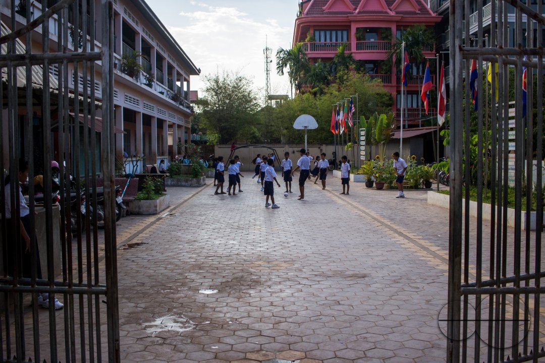 MWC039364