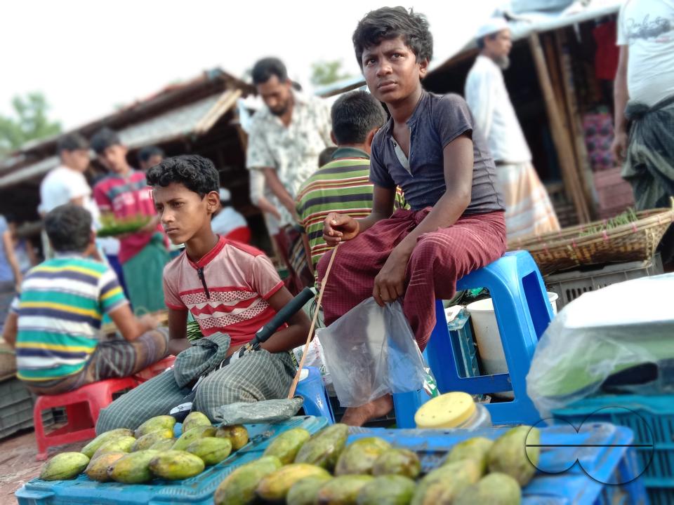 Vegetable and fruit stalls outside the Balukhali refugee camp