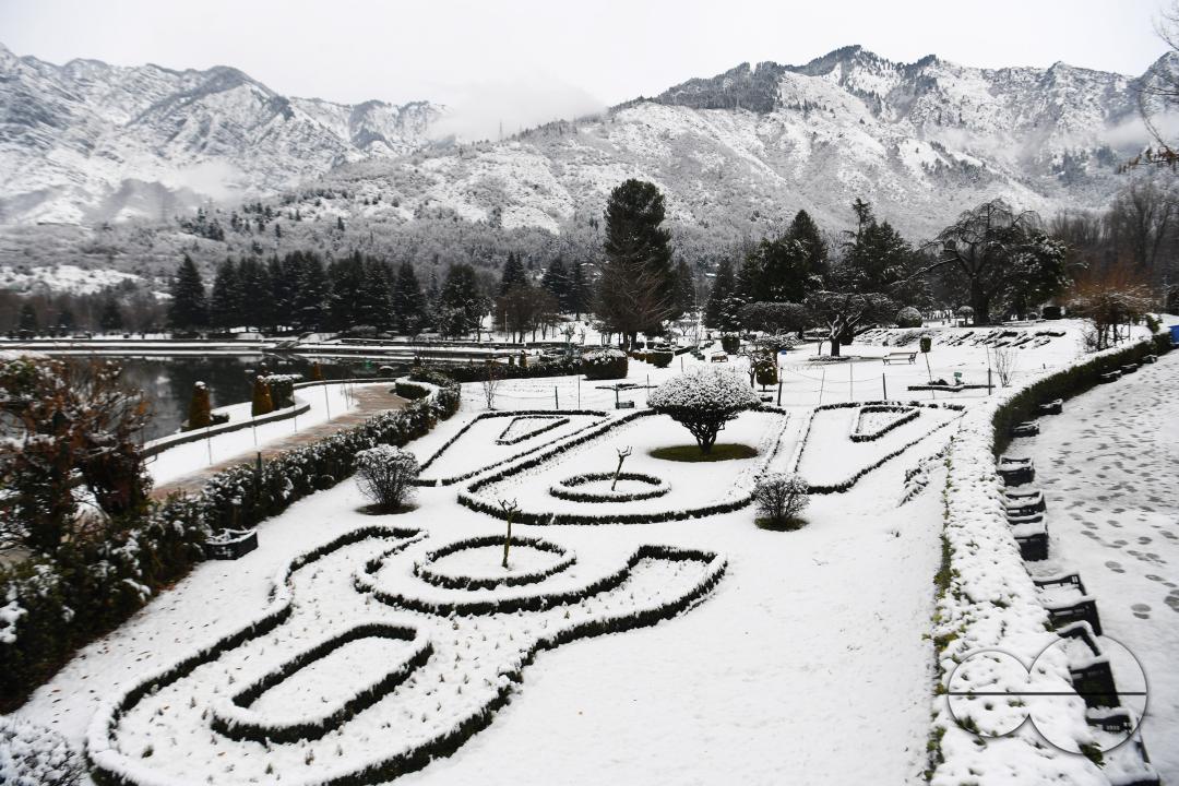 Fresh snowfall in the higher reaches of Kashmir Valley has broken one of the longest dry spells of around two months this season