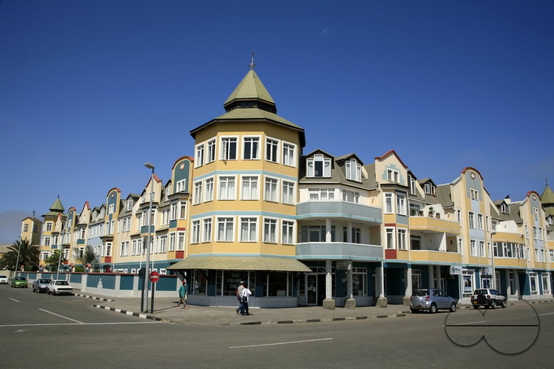 MWC023108