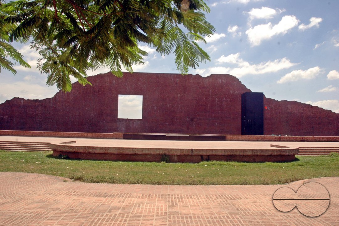 MWC008597