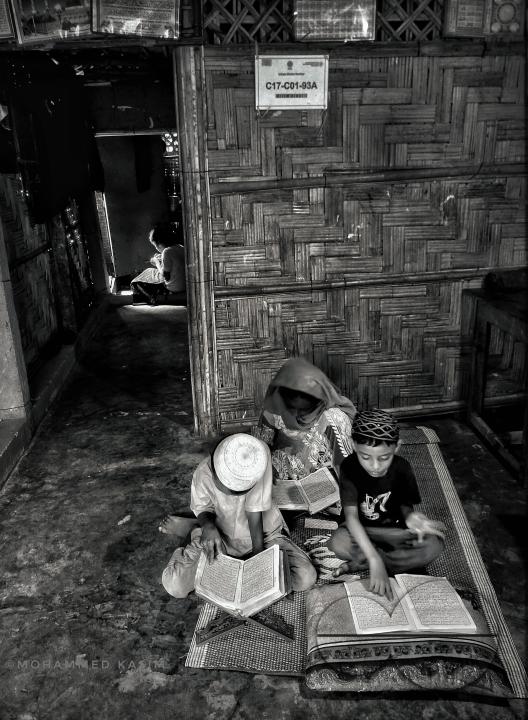 The Rohingya are a Muslim ethnic minority group who have lived for centuries in predominantly Buddhist Myanmar and are not recognized as an official ethnic group and have been denied citizenship, making them the worldâs largest stateless population